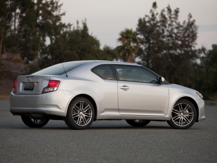  Scion tC 2010 года  (фото 24 из 29)